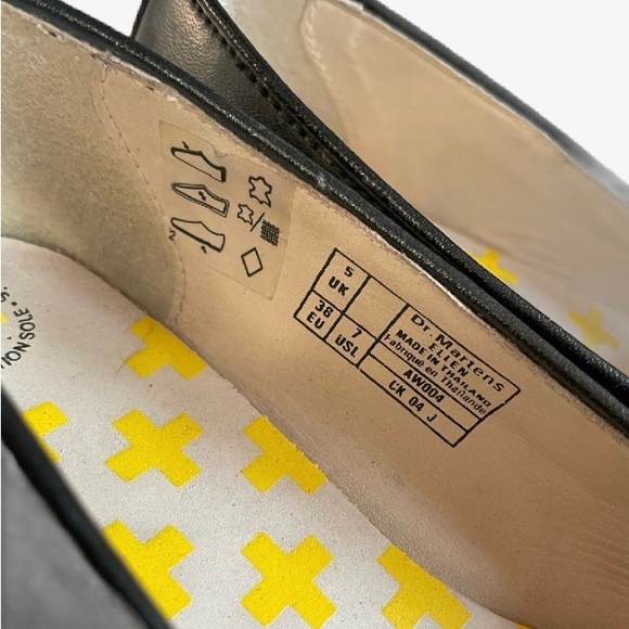 Dr. Martens Black Flats - Picture 4 of 4